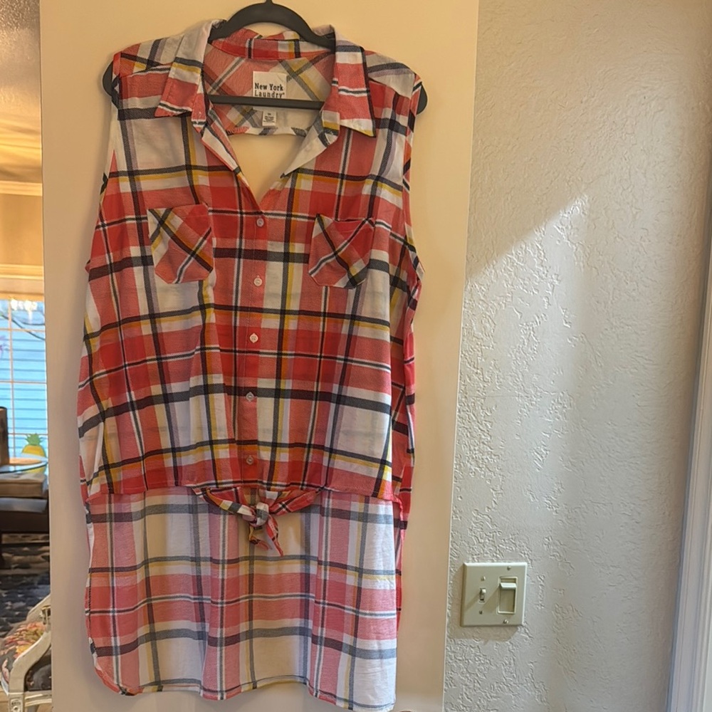 3 for $20–NY Laundry- Red and White Plaid Sleeveless Shirt - tie in front